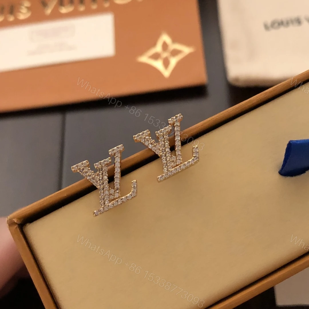 LV 一比一 女款 Monogram鑲鑽耳環 經典LOGO設計 高端氣質百搭飾品推薦 — view 1