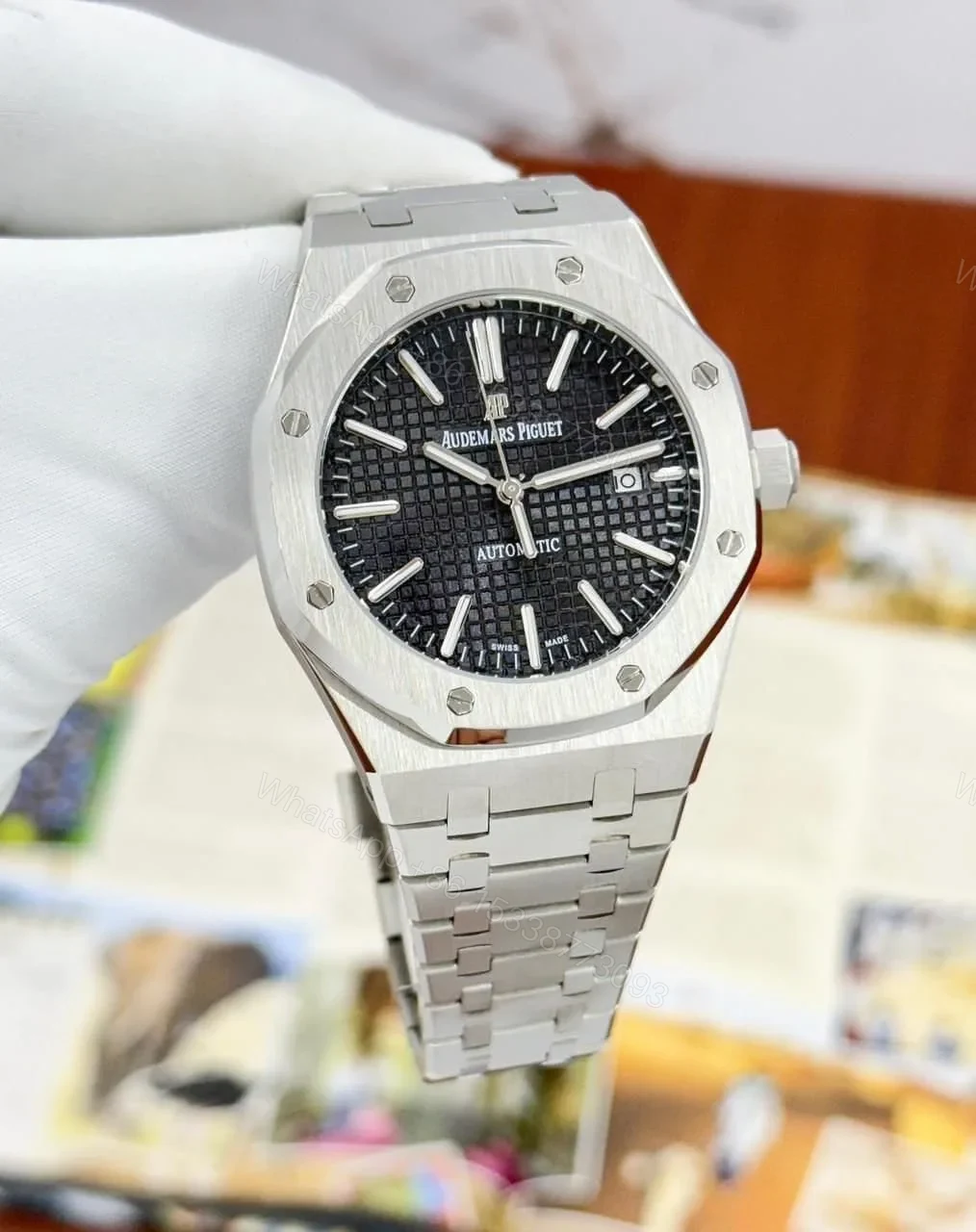 Audemars Piguet Royal oak Premium Silver – Black Dial — view 1