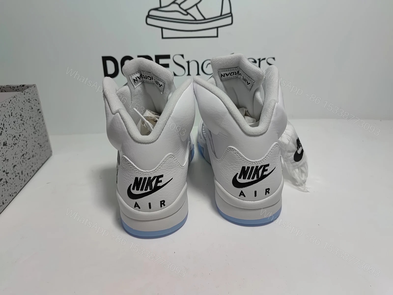 View 5 of Jordan 5 Retro White Metallic (2026)HQ7978-103
