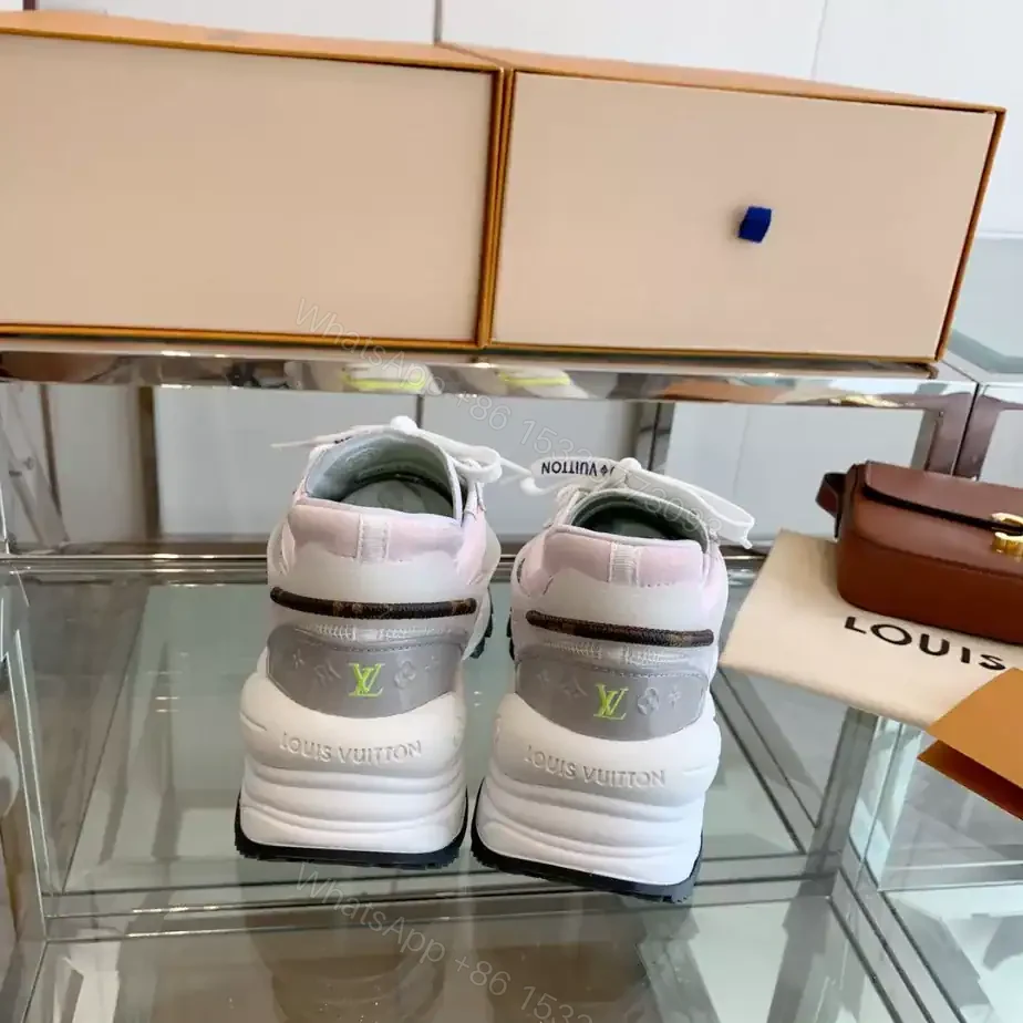 View 7 of LV WOMEN’S RUN 55 SNEAKER – LSVM064