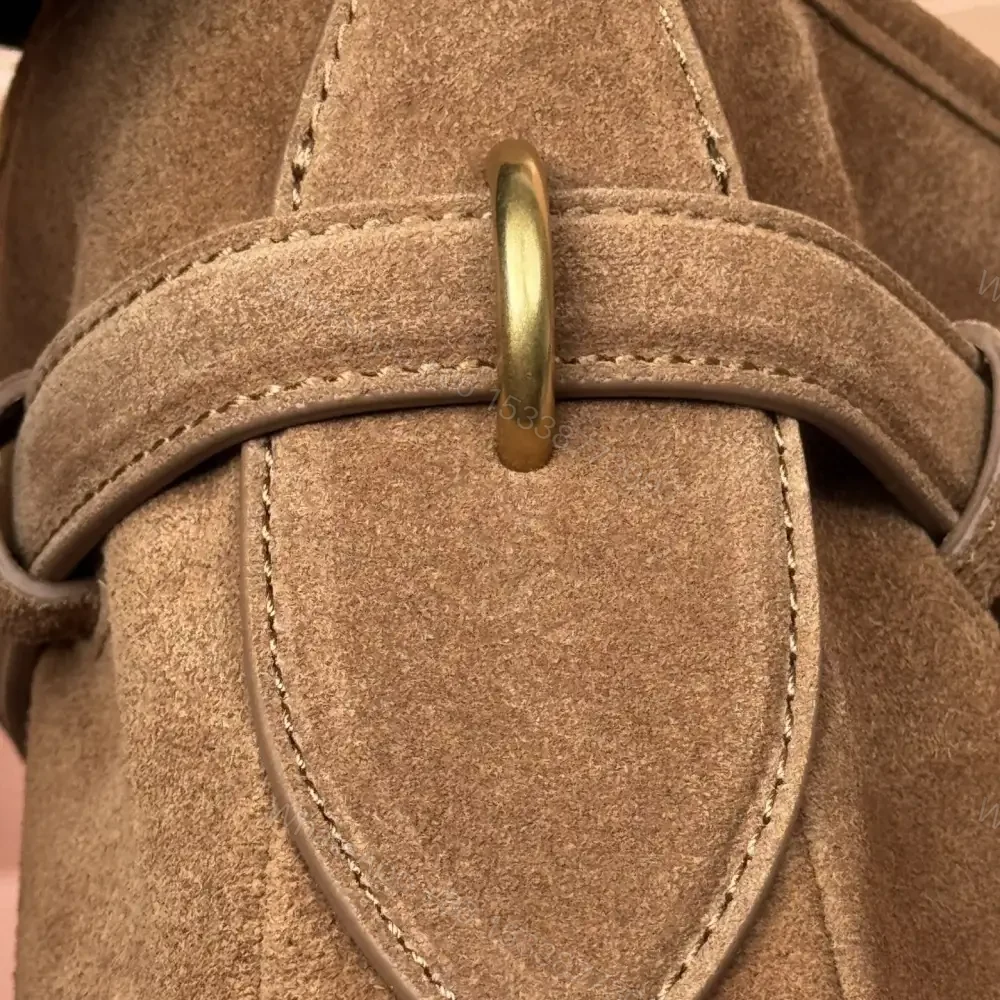 View 8 of 高仿miumiu*Aventure系列5BC181麂皮腋下包駝色中號免檢版
