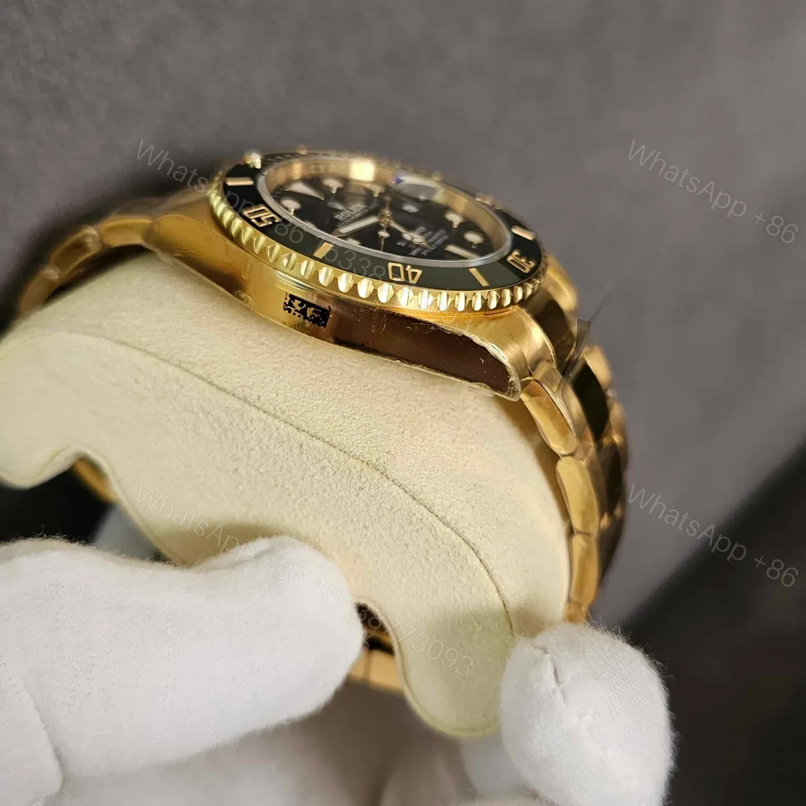 View 3 of Rolex Submariner Gold