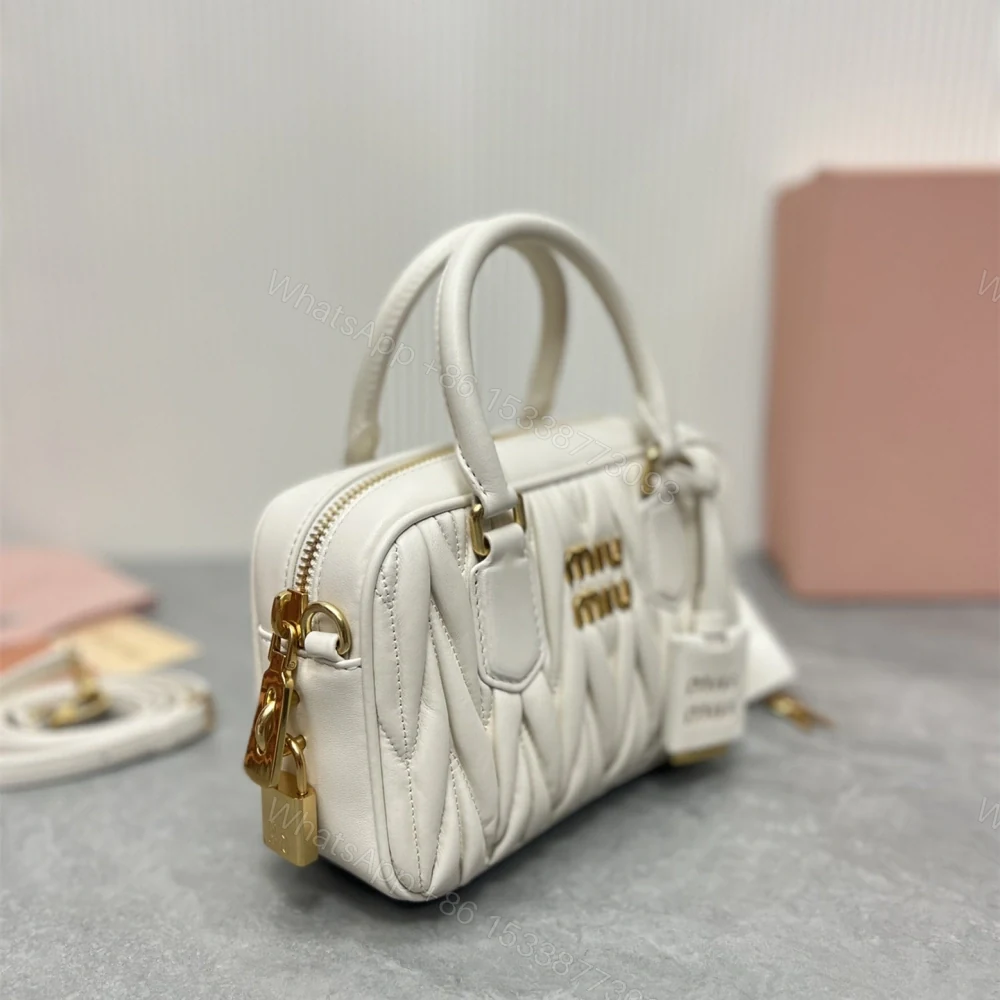 View 3 of 高仿miumiu繆繆TooPretty系列5BB123保齡球手袋白色