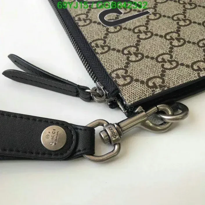 View 5 of Gucci GG Supreme Bee Print Pouch Clutch Bag – AAAA, Model GGB0423