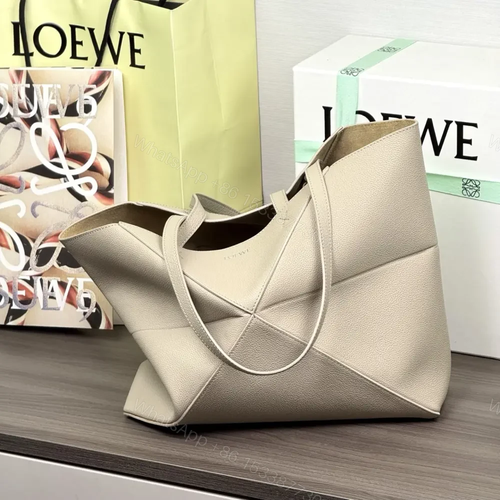View 5 of 高仿Loewe*Fold系列5541幾何Tote包陶土色中號免檢版