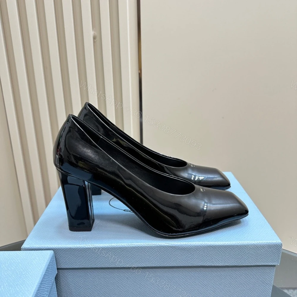 View 4 of 高仿Prada*1I837N方頭粗跟高踭鞋8.5CM漆皮黑色免檢版
