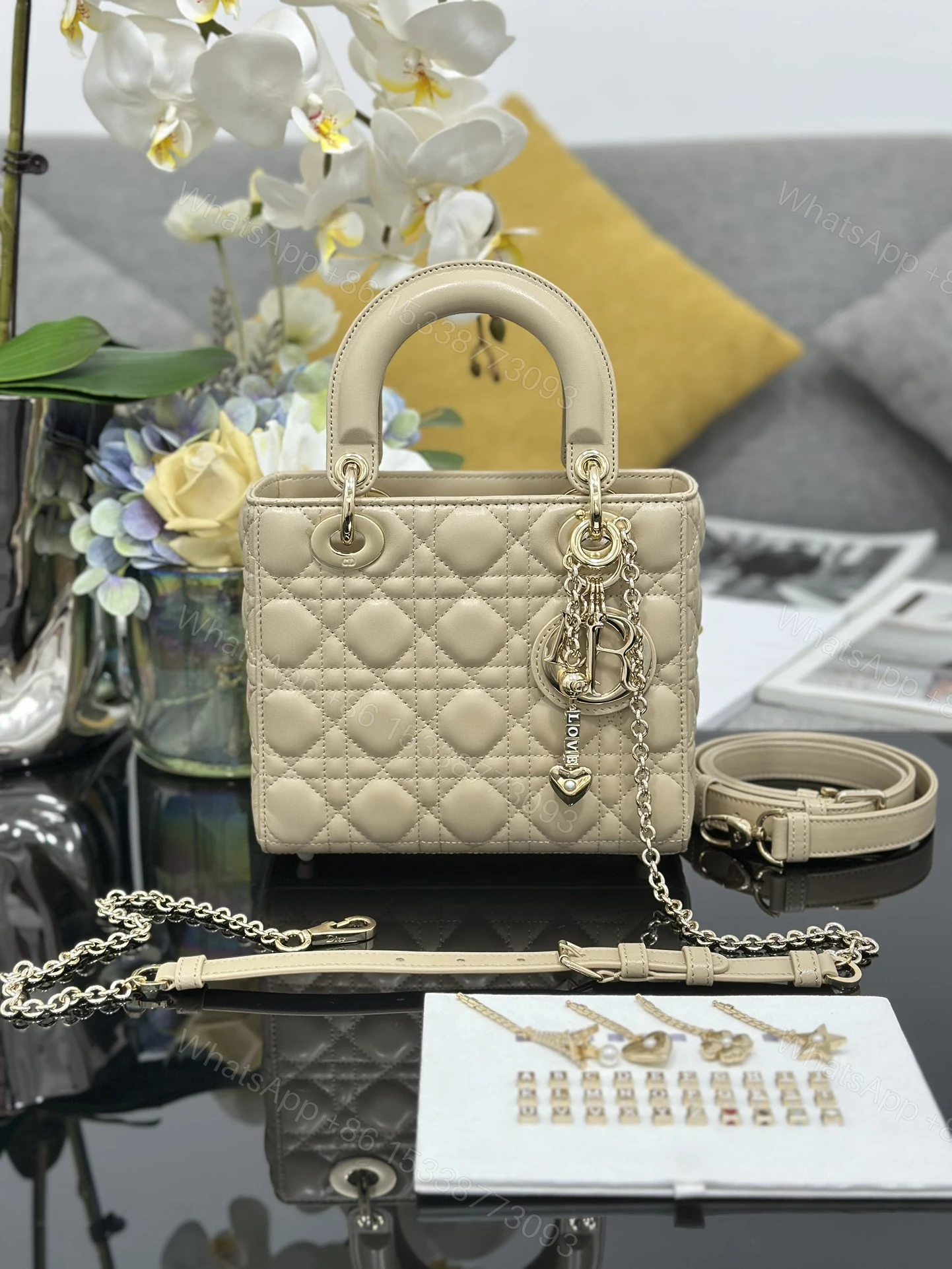 Dior A貨 女款 Lady 杏色藤格紋手提包 溫柔百搭款 — view 1