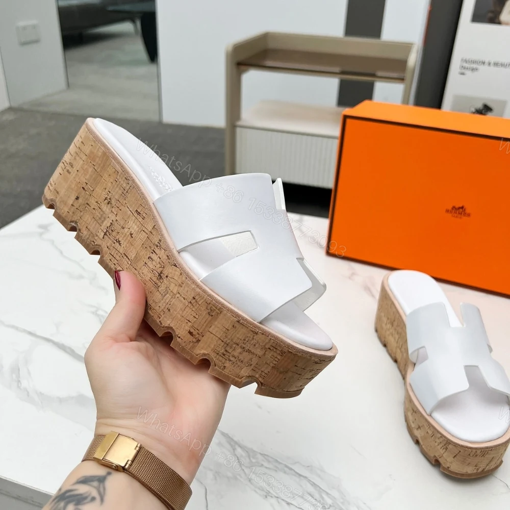 View 4 of HERMES EZE 30 SANDAL BLANC H251309Z 90400