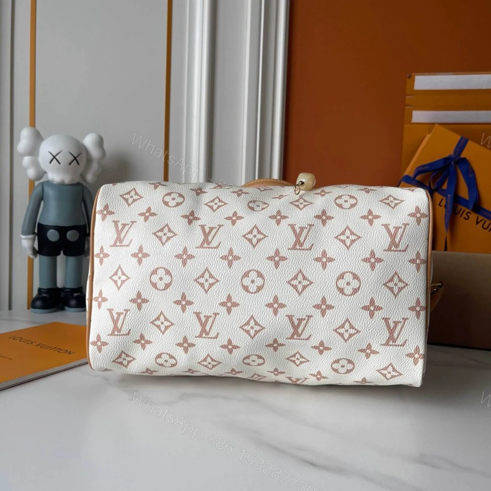 View 4 of Louis Vuitton Speedy Soft 30 Lucky Bag Dune 30Cm M15108