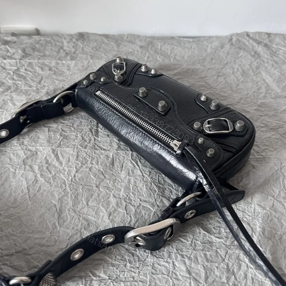 View 5 of 高仿Balenciaga*LeCagole2024新款法棍包黑色XS