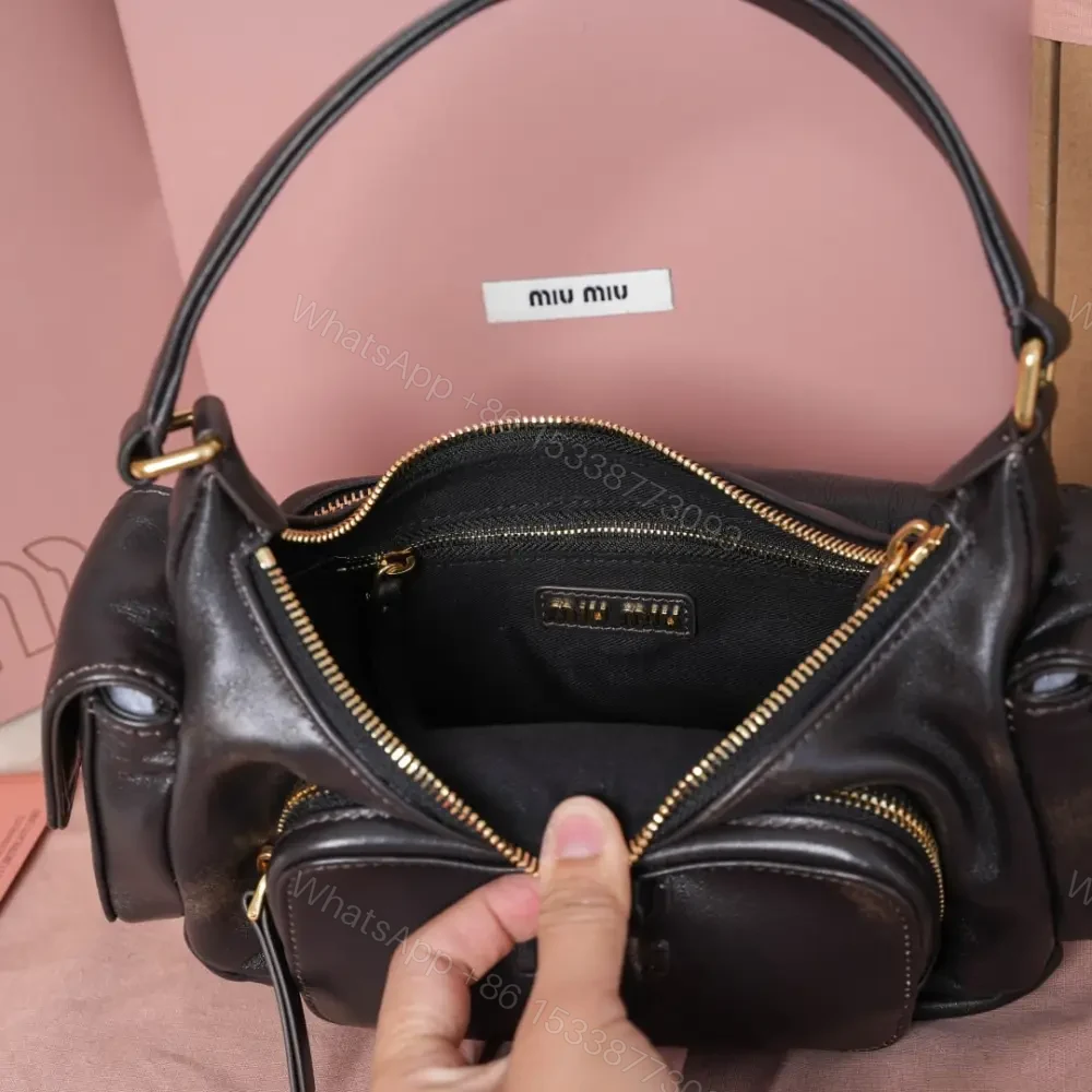 View 9 of 高仿miumiu*5BC146小羊皮機車包做舊色免檢版