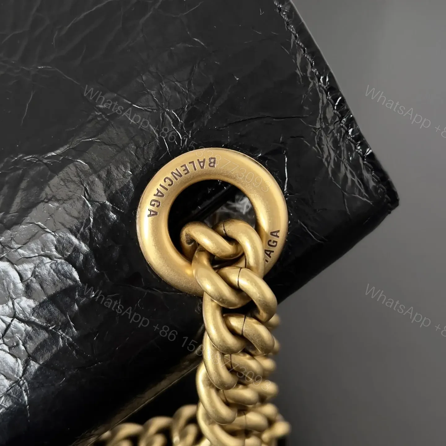 View 4 of 高仿BalenciagaCrush系列單肩包黑金M