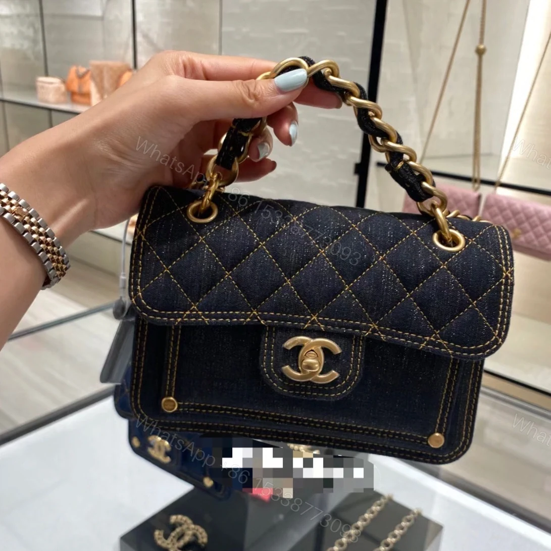 View 17 of 復刻Chanel23S新款丹寧牛仔郵差包免檢版