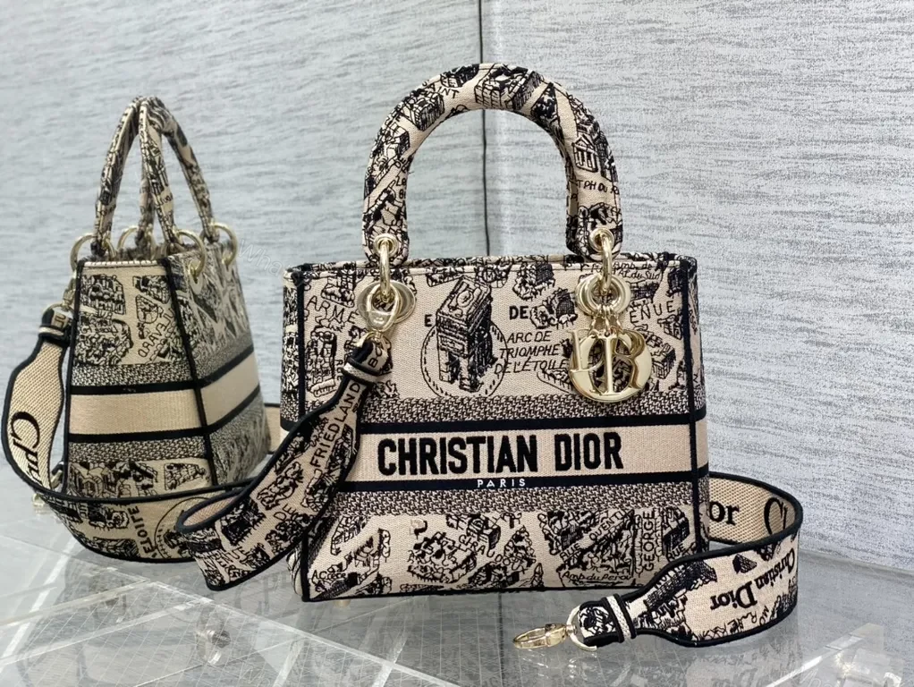 View 5 of Bold Graphic Tote â€” Beige/Black Jacquard, City Sophistication