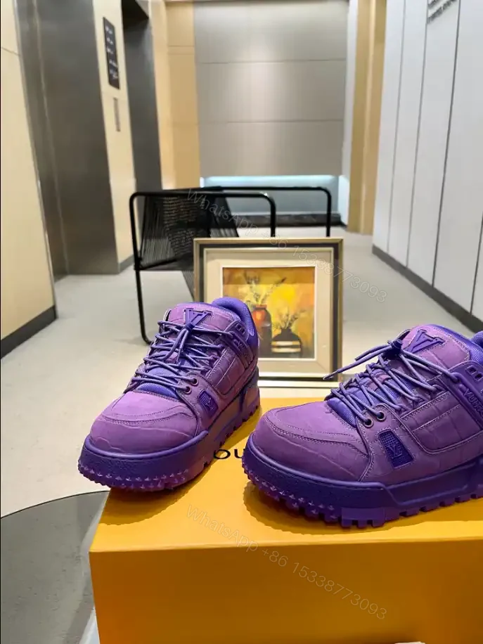 View 3 of LV TRAINER MAXI SNEAKER – LSVT416