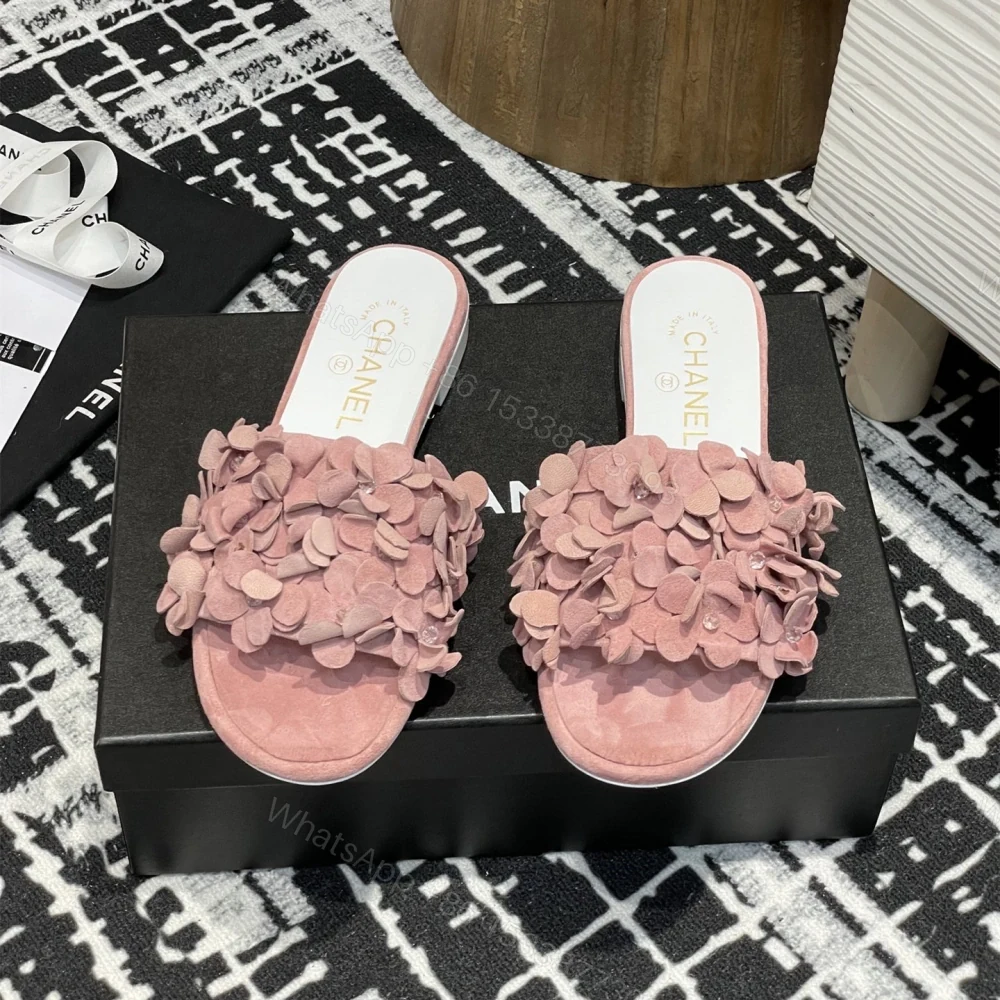 View 2 of 高仿Chanel*25P系列G46231B小羊皮花瓣拖鞋粉色1CM免檢版