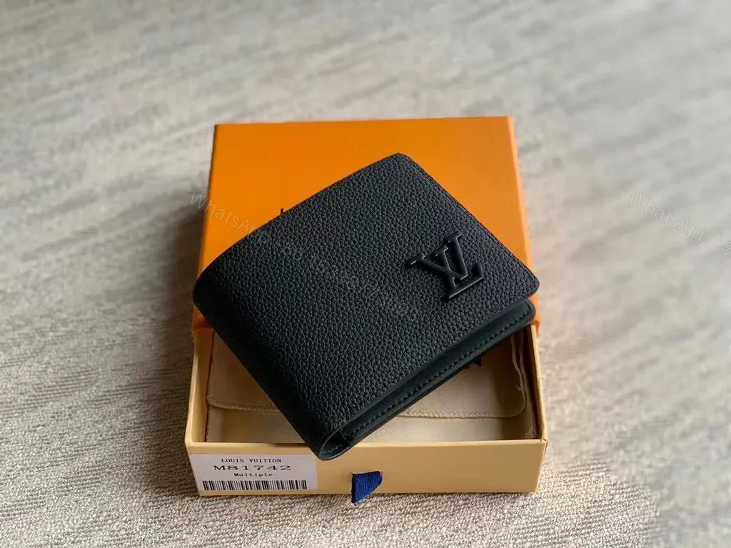 Compact Black LV Pebble-Grain Wallet with Discreet Embossing — view 1