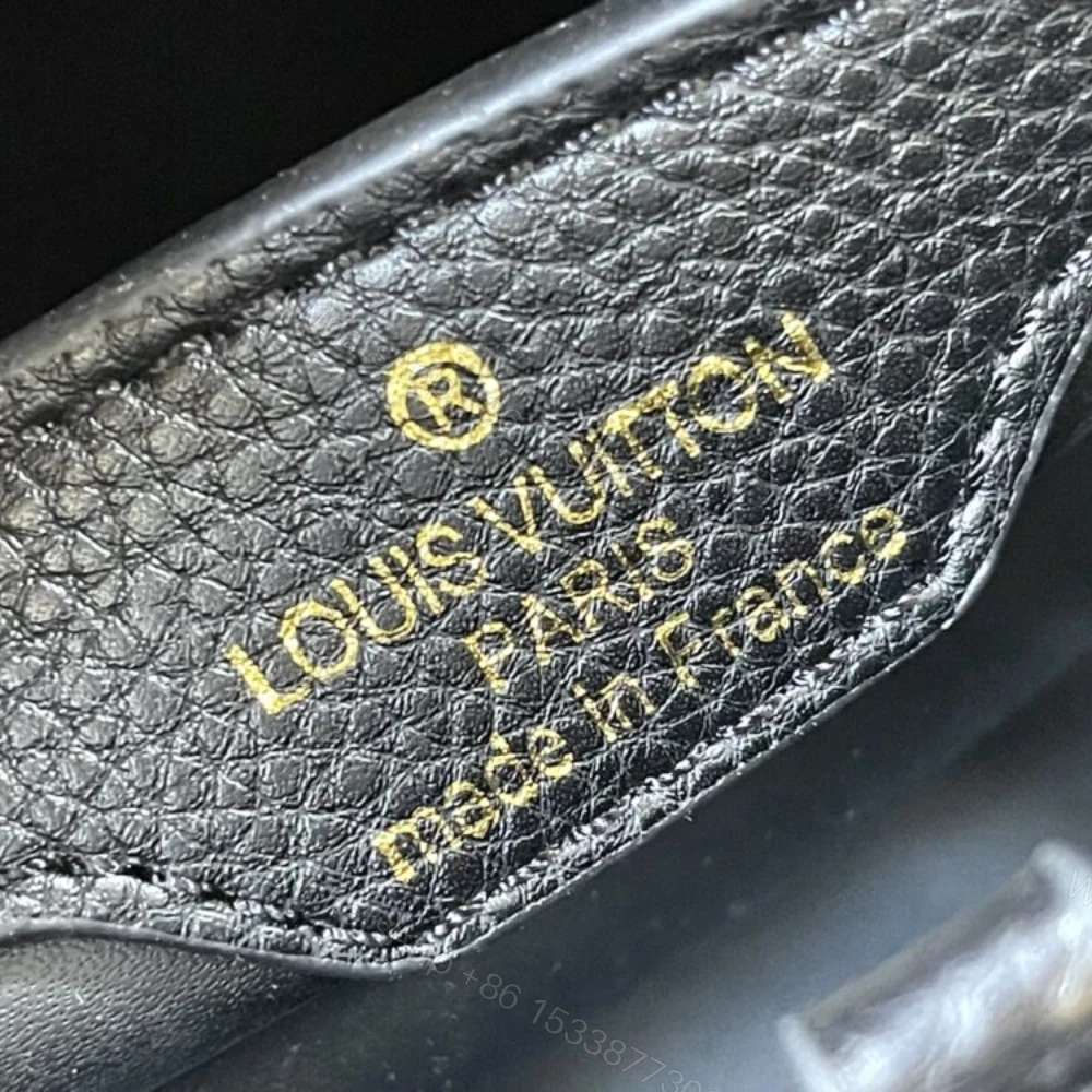 View 7 of Louis Vuitton Capucines BB Black Arizona 27Cm M59466