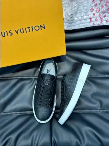 View 8 of LOUIS VUITTON RESORT SNEAKERS IN BLACK – LSVT344