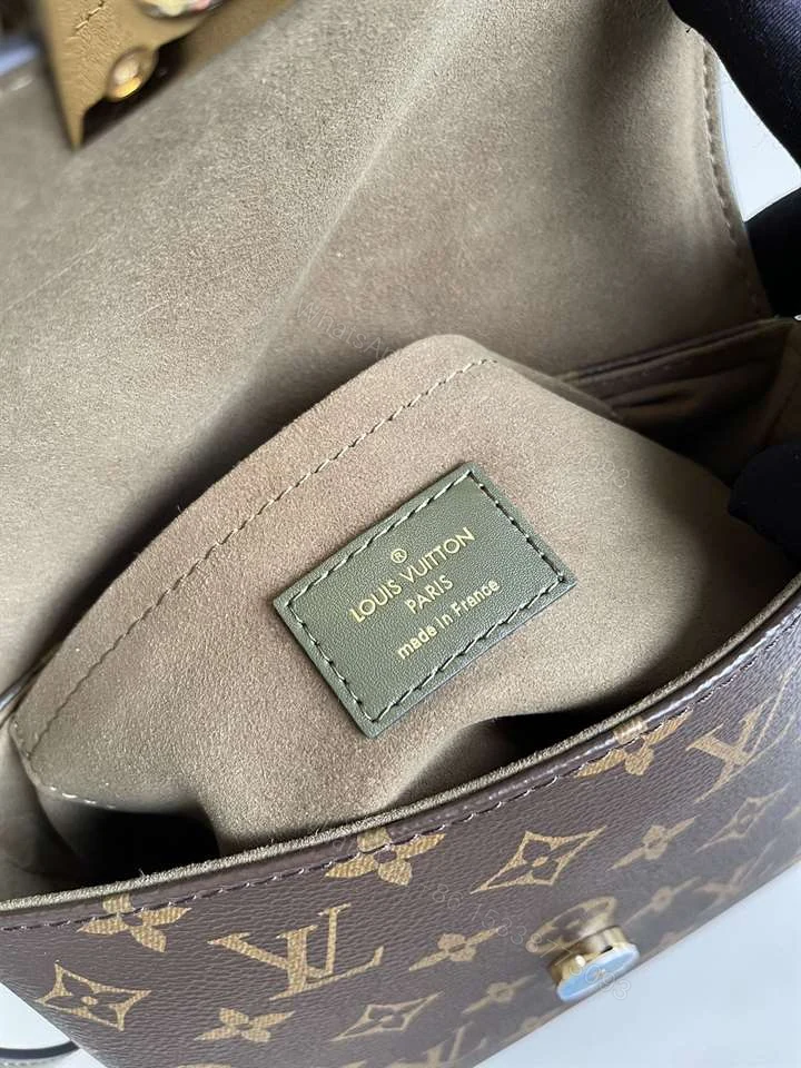 View 7 of LOUIS VUITTON LOCKY BB – LBV203