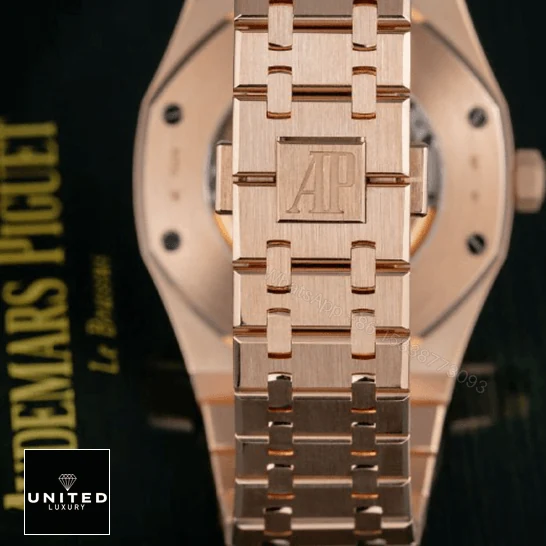View 11 of Audemars Piguet Royal Oak 15400OR.OO.1220OR.02 Replica