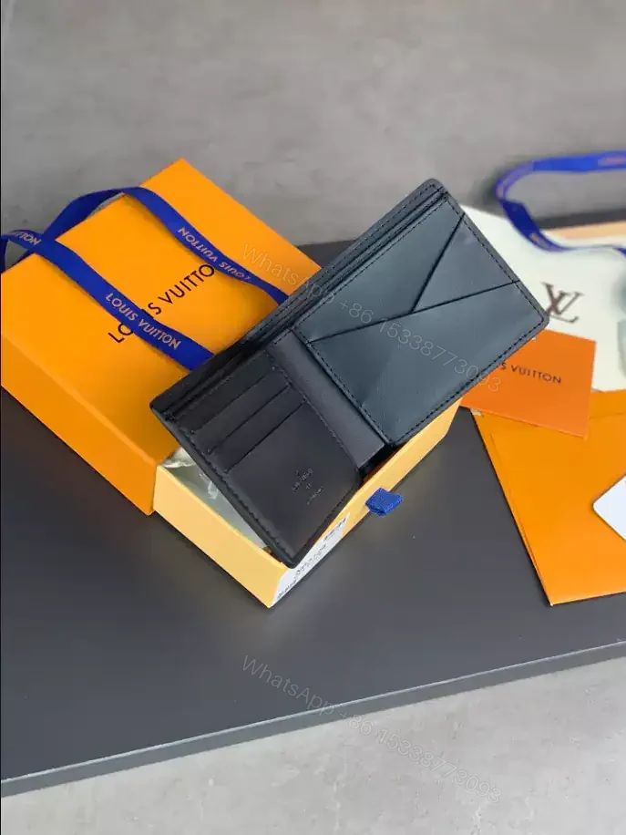 View 4 of LV MULTIPLE WALLET- RRG084