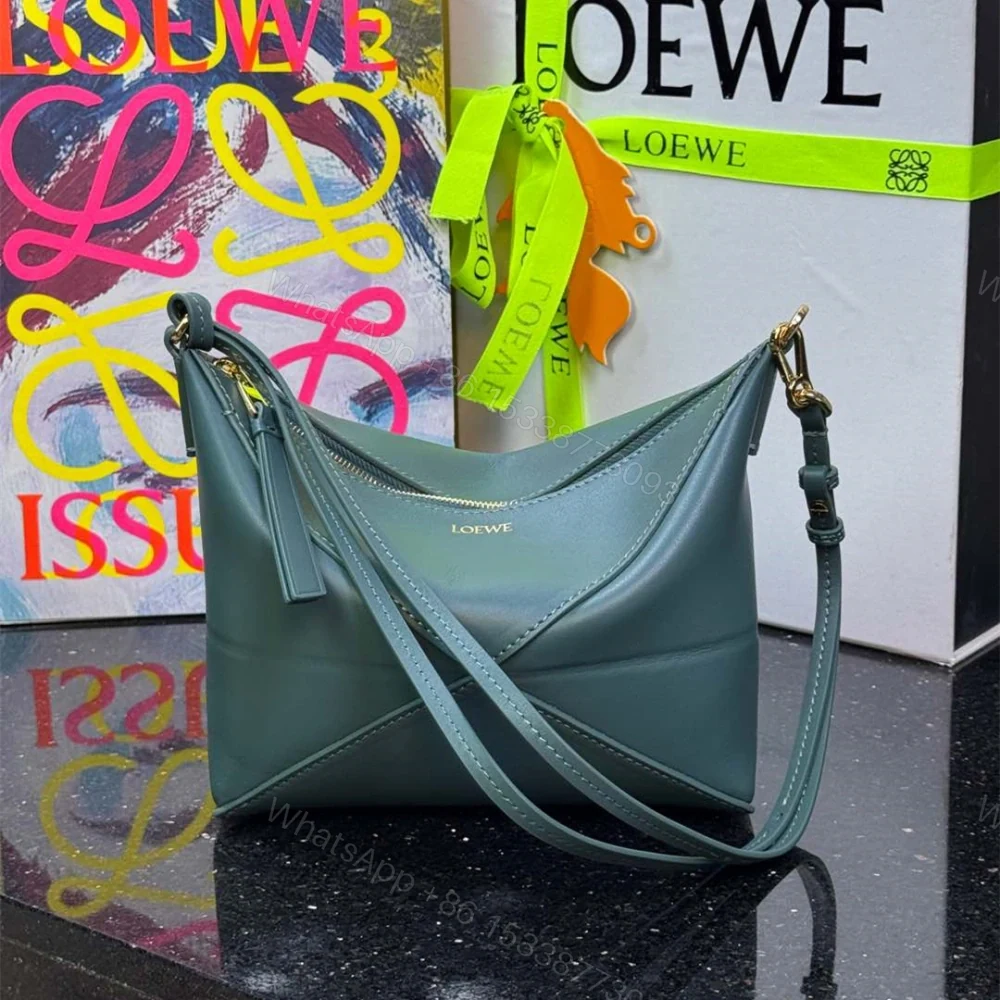 高仿Loewe*Fold系列4535小牛皮手提單肩包香根草色免檢版 — view 1