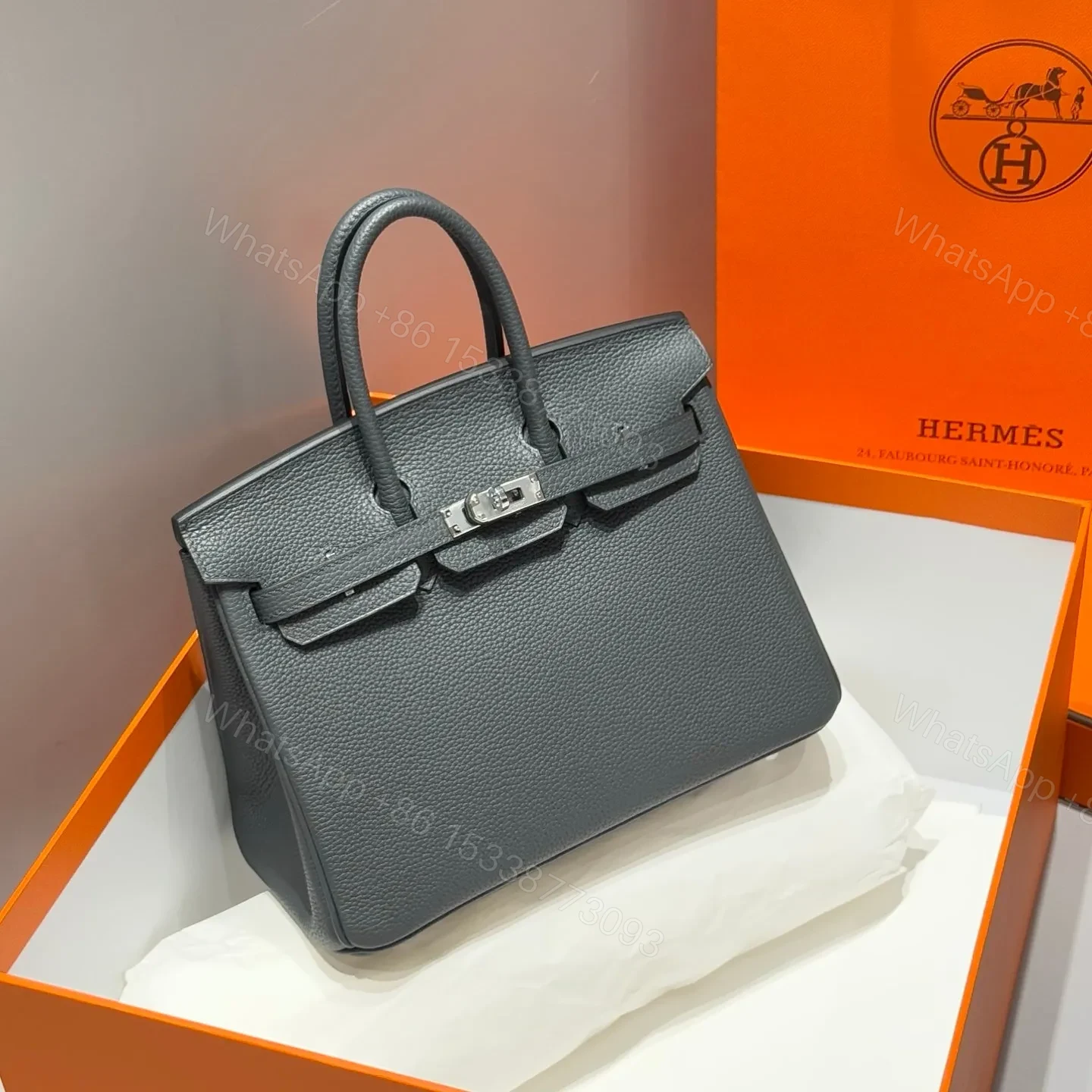 HN 25 IN CHARCOAL GRAY SILVER HARDWARE — view 1