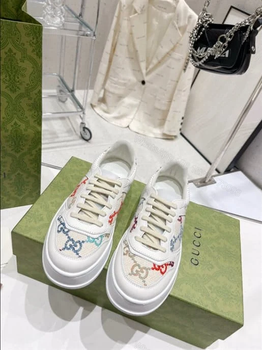 GUCCI MEN’S GG SNEAKER – GC135 — view 1