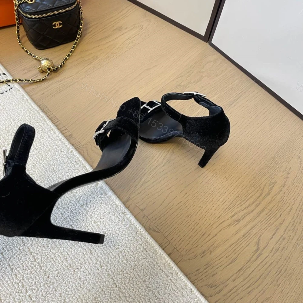 View 3 of 高仿Hermes*Judy系列H242025Z023露趾涼鞋天鵝絨10.5CM黑色免檢版