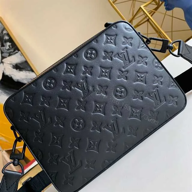 View 3 of LOUIS VUITTON DUO MESSENGER G5 M69827
