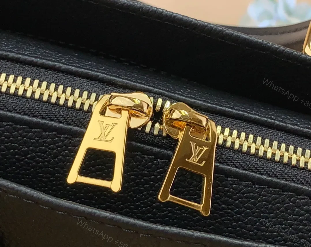 View 3 of Louis Vuitton LV On The Go Mini Replica Black Handbags 25x13x10cm
