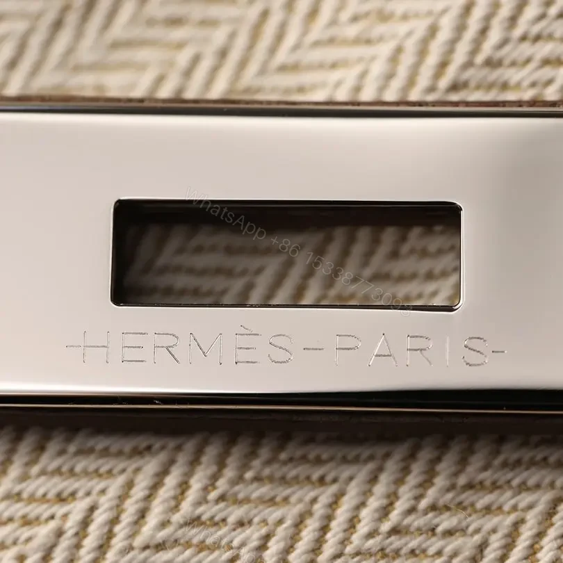 View 16 of 高仿Hermes*Birkin30大象灰銀扣免檢版