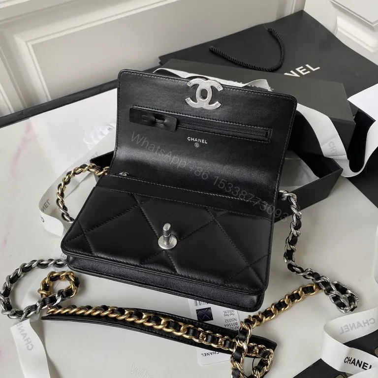 View 3 of Chanel-Inspired Quilted Leather Shoulder Bag: Modern Luxury