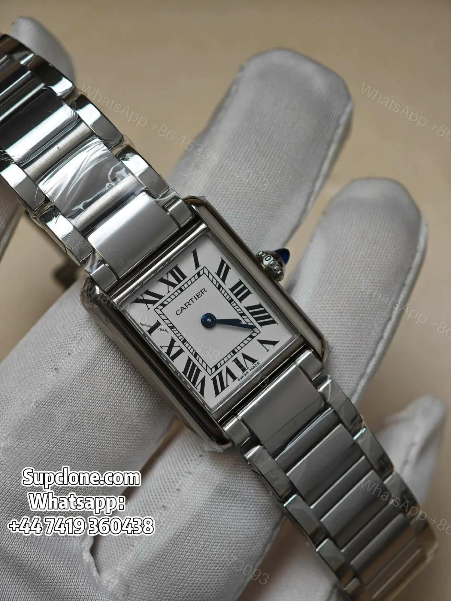 Cartier Tank WSTA0107 29.5×22mm Super Clone Quartz Replica Steel Bracelet — view 1