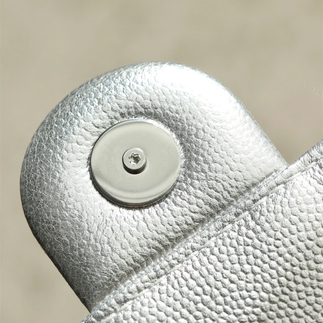 View 17 of 高仿Chanel*26C/25Bag系列AS5631小牛皮手袋Mini銀色免檢版