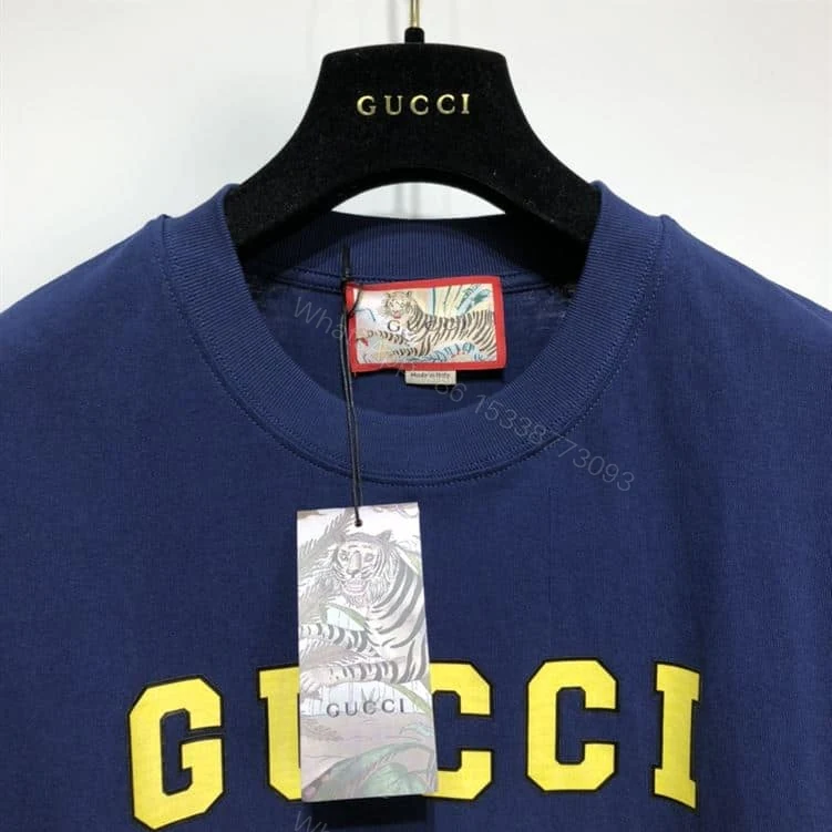 View 2 of Gucci T-shirt – GC61
