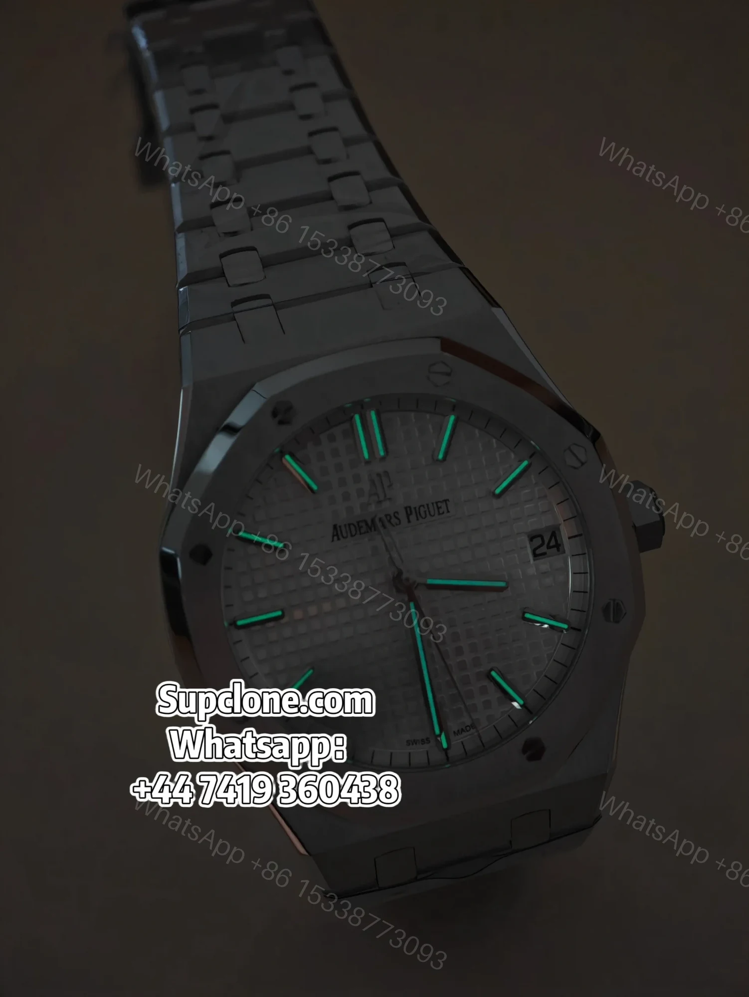 View 16 of Audemars Piguet Super Clone 1:1 Royal Oak 15500 White Dial