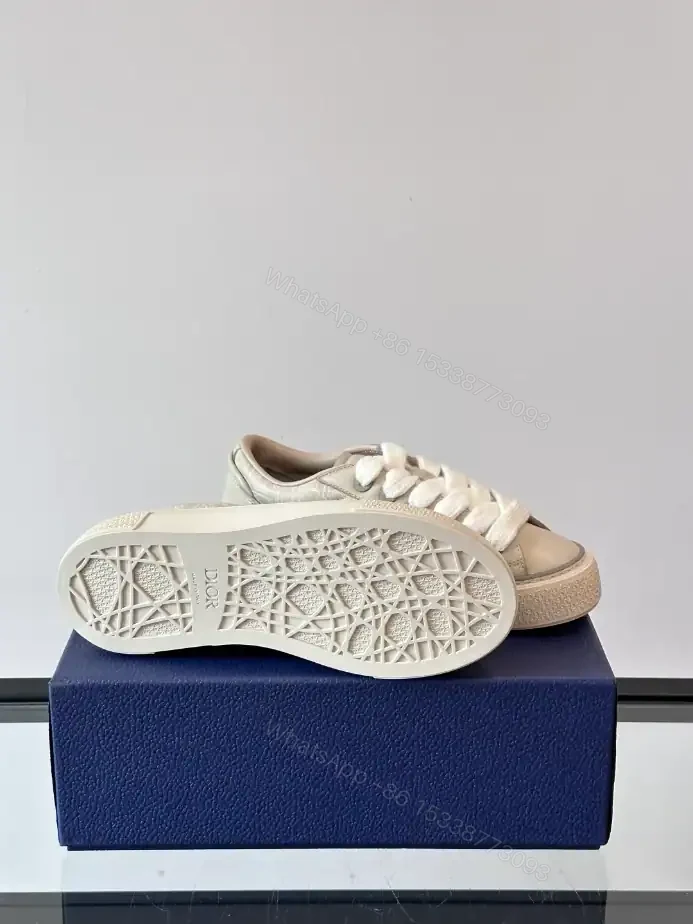 View 4 of DIOR B33 SPIN SNEAKERS BEIGE GRAINED CALFSKIN AND BEIGE GRAVITY OUTLINE LEATHER – CD201