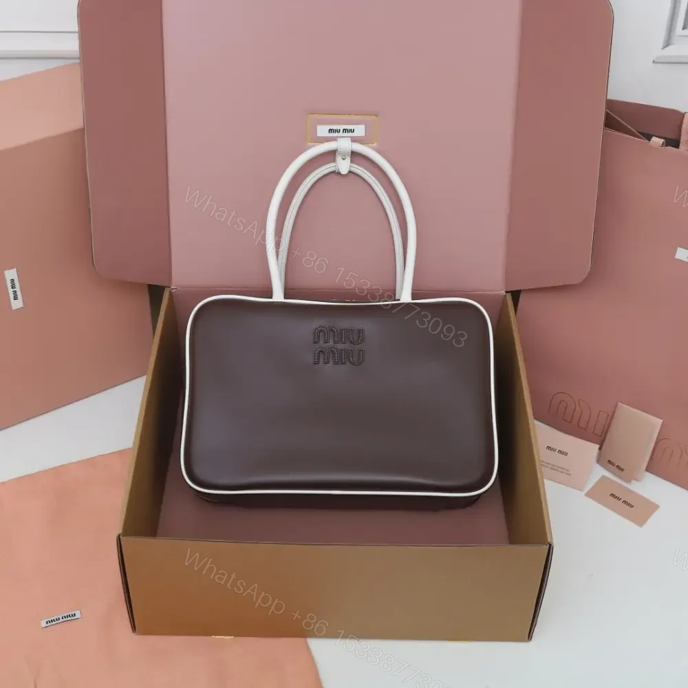 View 10 of 高仿miumiu*Beau系列5BB172小牛皮手袋石楠木白色大號免檢版