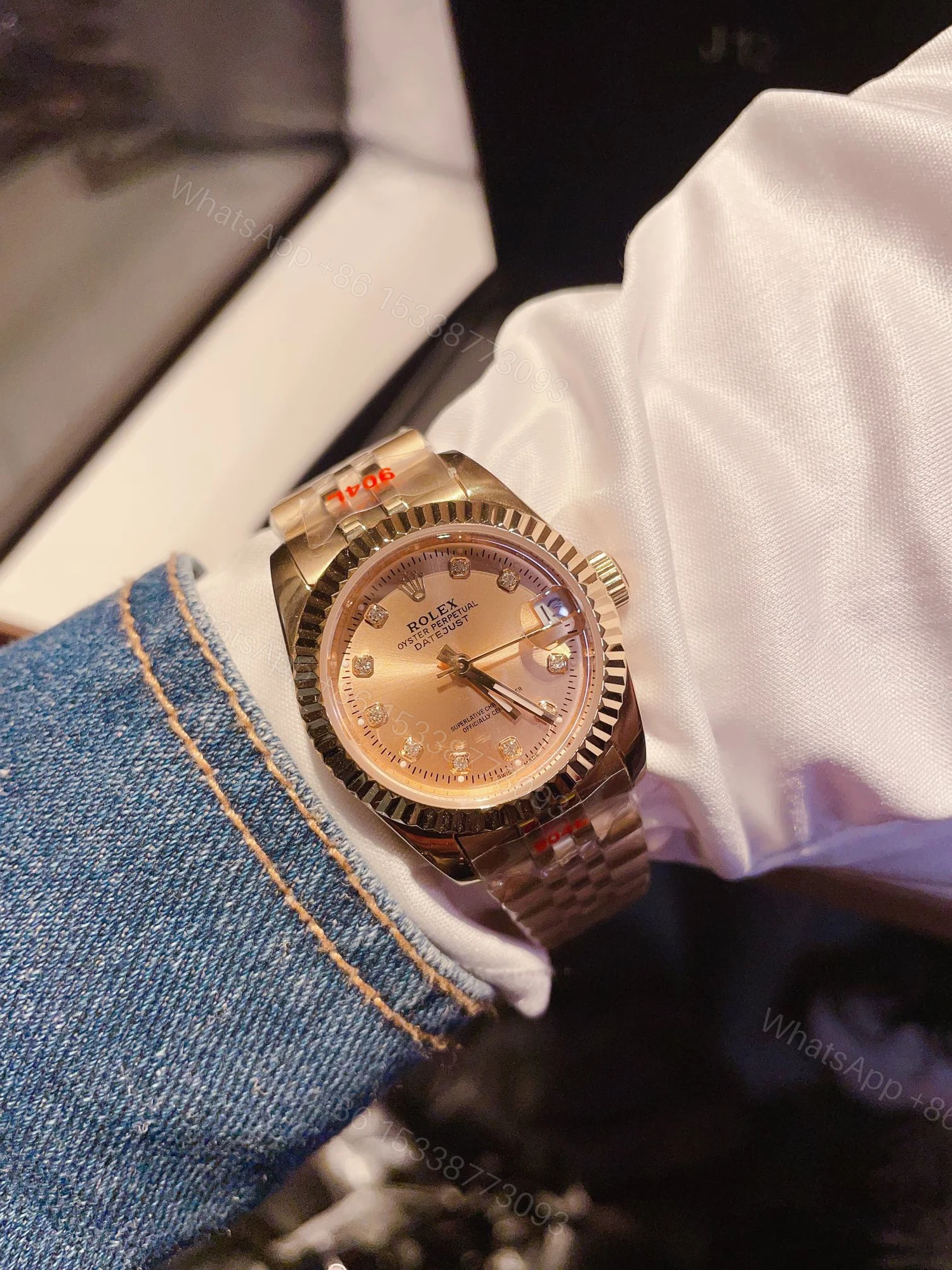 View 8 of Rolex Datejust 31 Gold 40Mm