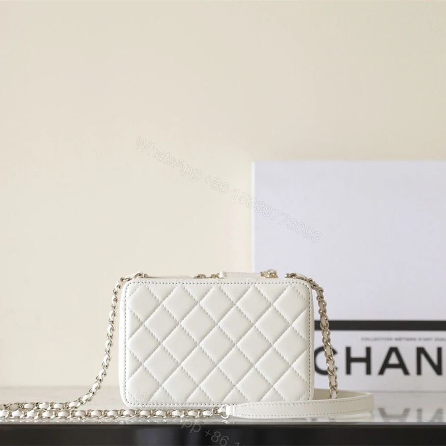 View 2 of 高仿Chanel*24S春夏系列AS4817相機包白色免檢版