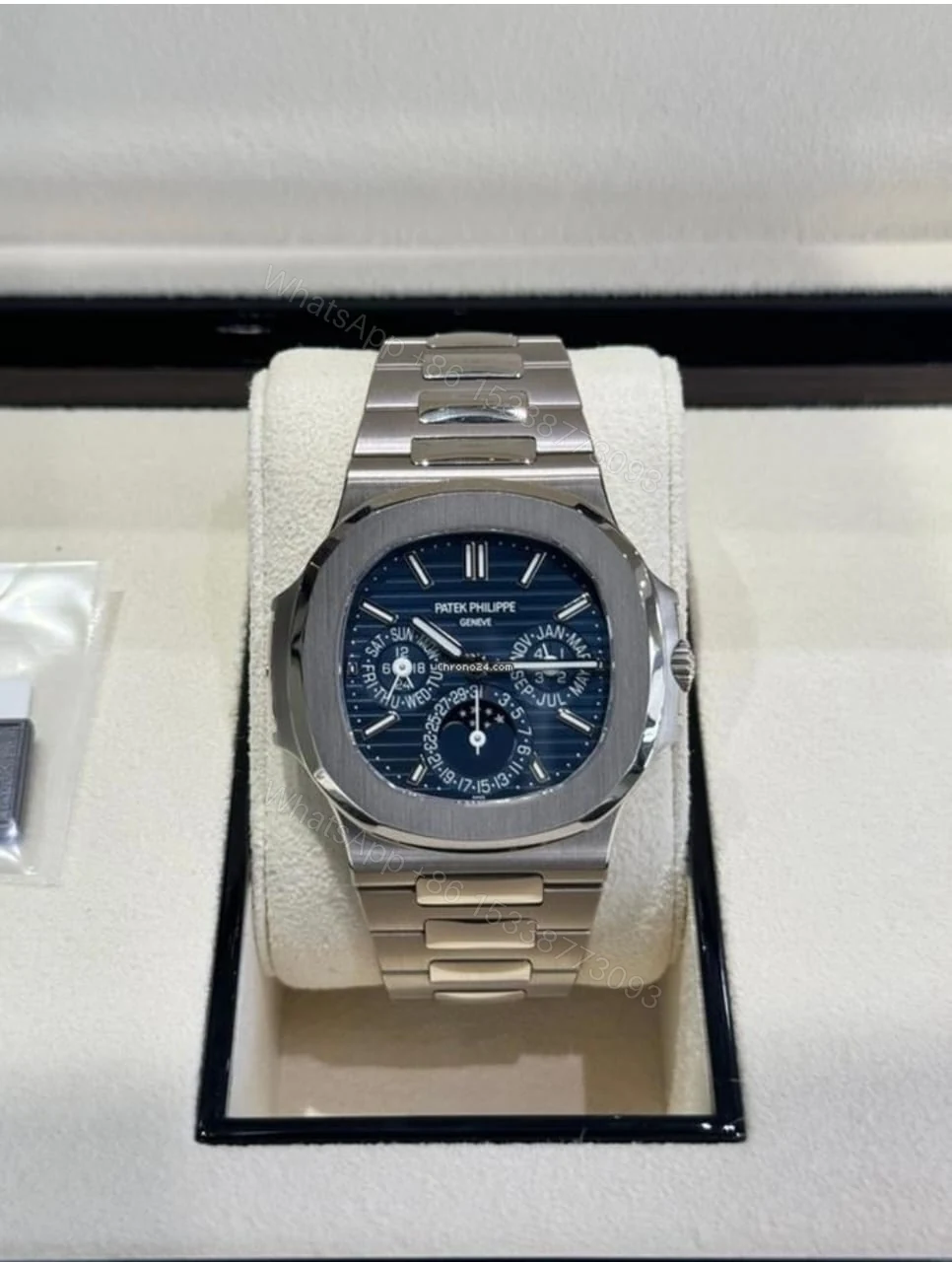 Patek Philippe Nautilus Replica Watch — view 1