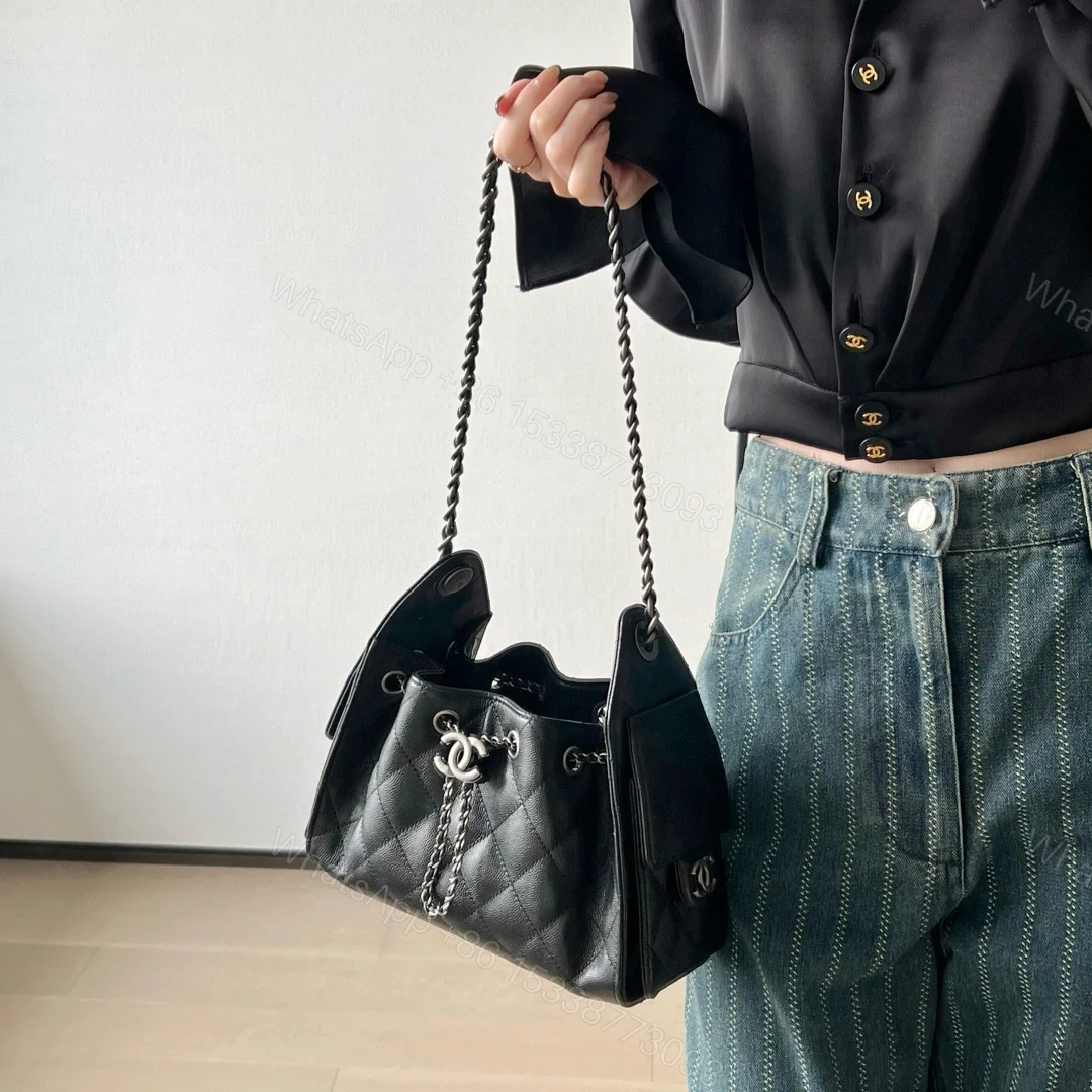 View 24 of 高仿Chanel*26C/25Bag系列AS5631小牛皮單肩包黑色銀扣Mini免檢版