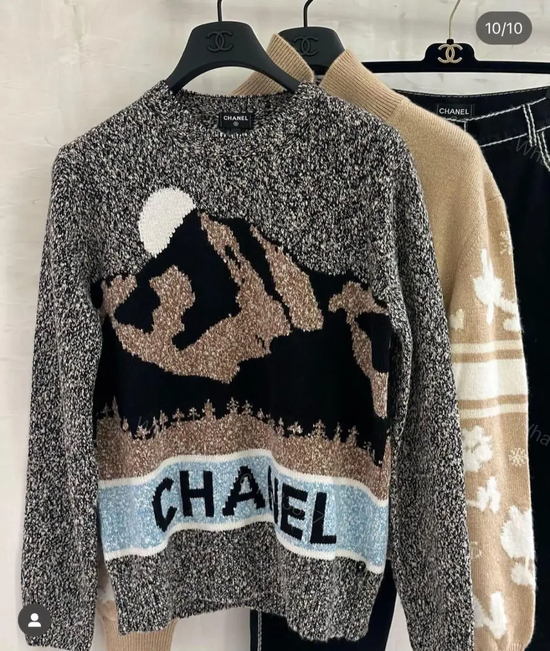 CHANEL — view 1