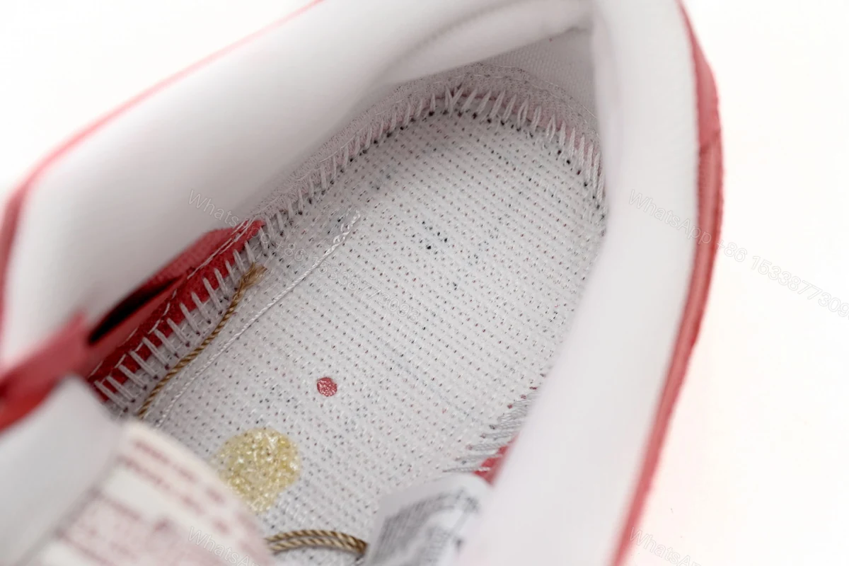 View 9 of Nike Dunk SB Low ‘’Red Gun‘ DV5429-600