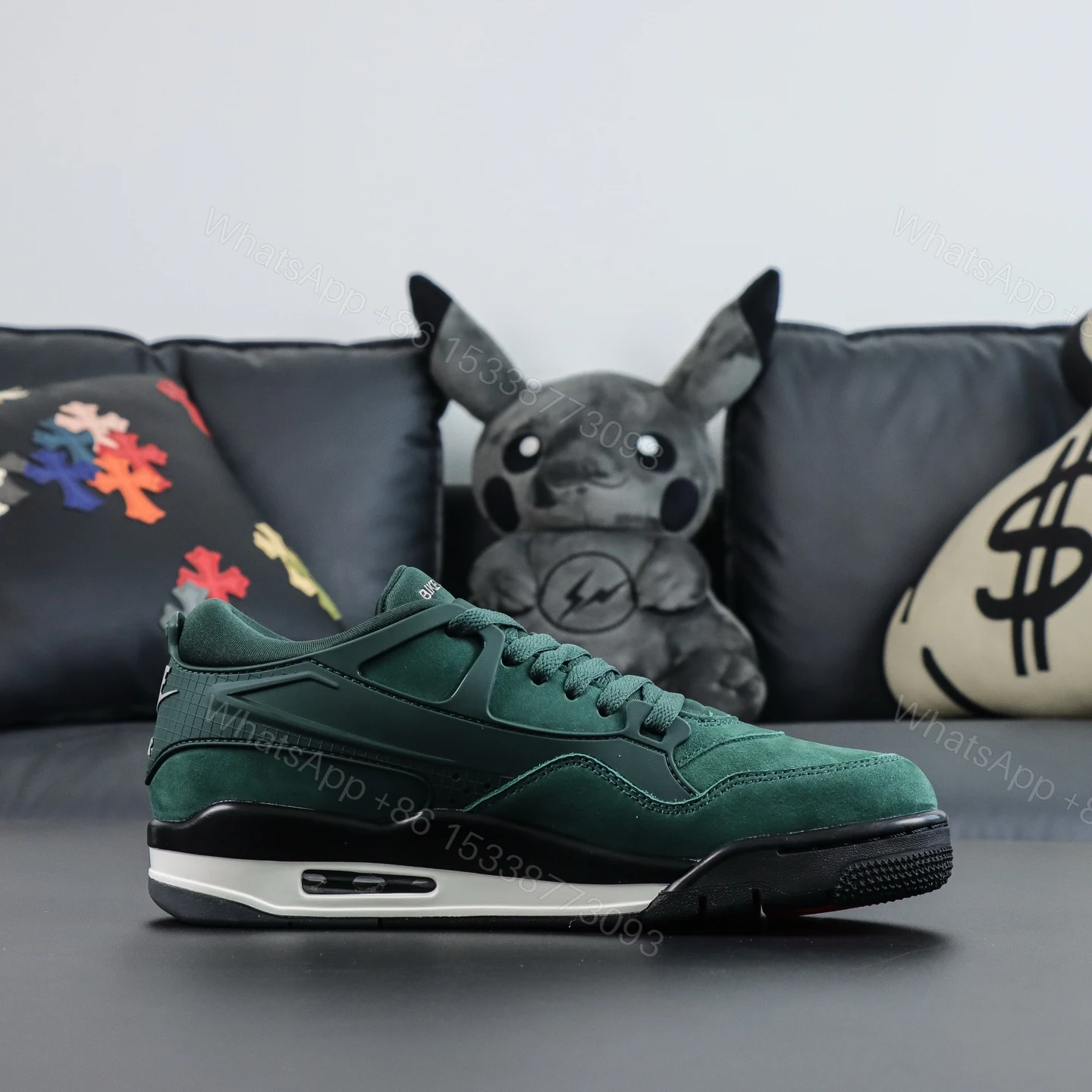 View 2 of Jordan 4 RM SP Nigel Sylvester Grandma’s Driveway