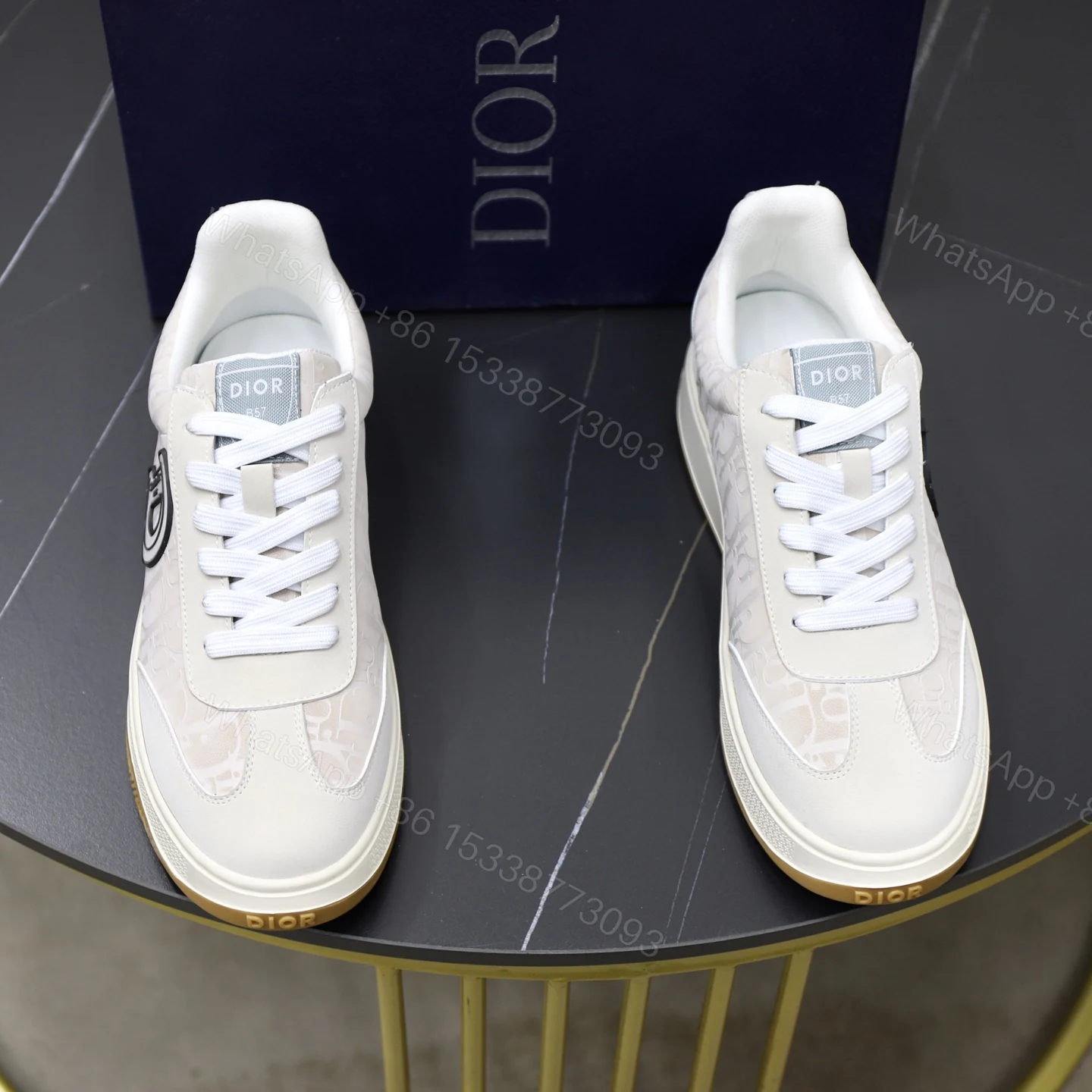 Dior 高仿男士老花白底休閒鞋 實搭百搭設計 日常出行首選款 — view 1