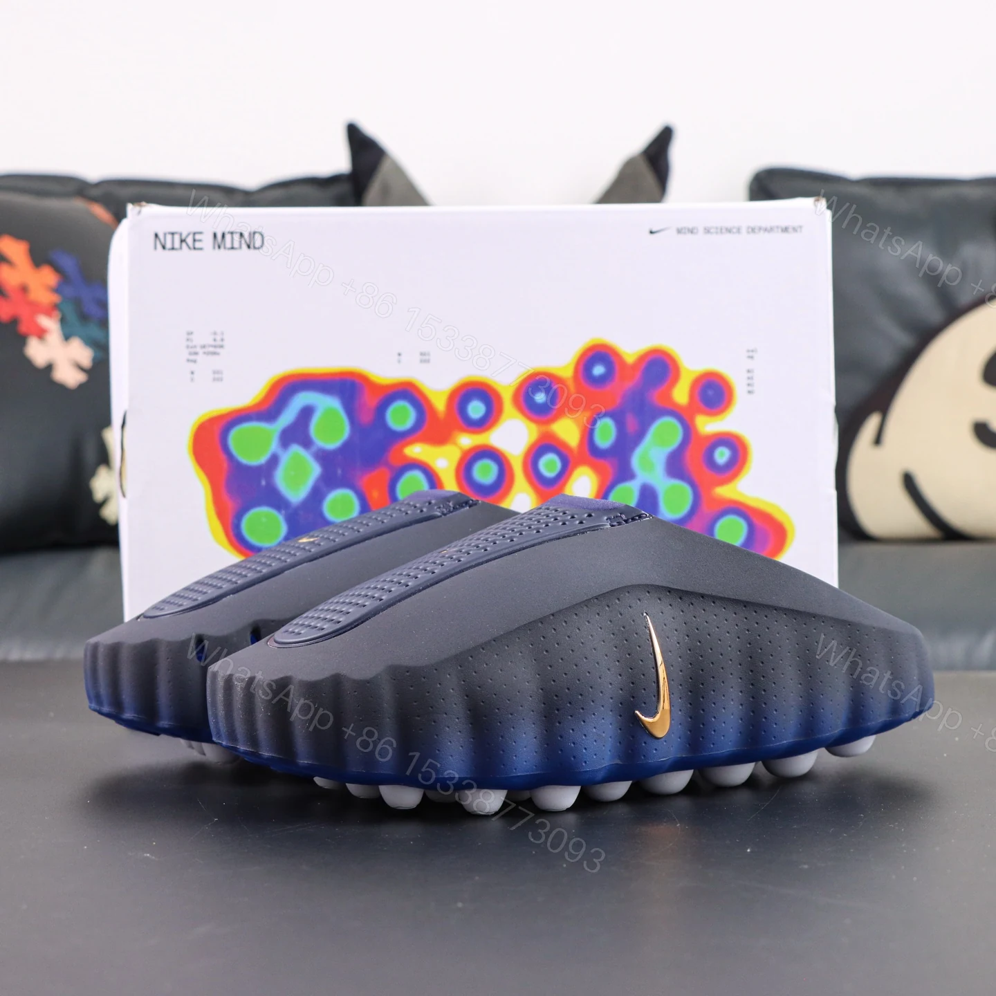 Mind 001 Slide Blackened Blue Game Royal — view 1