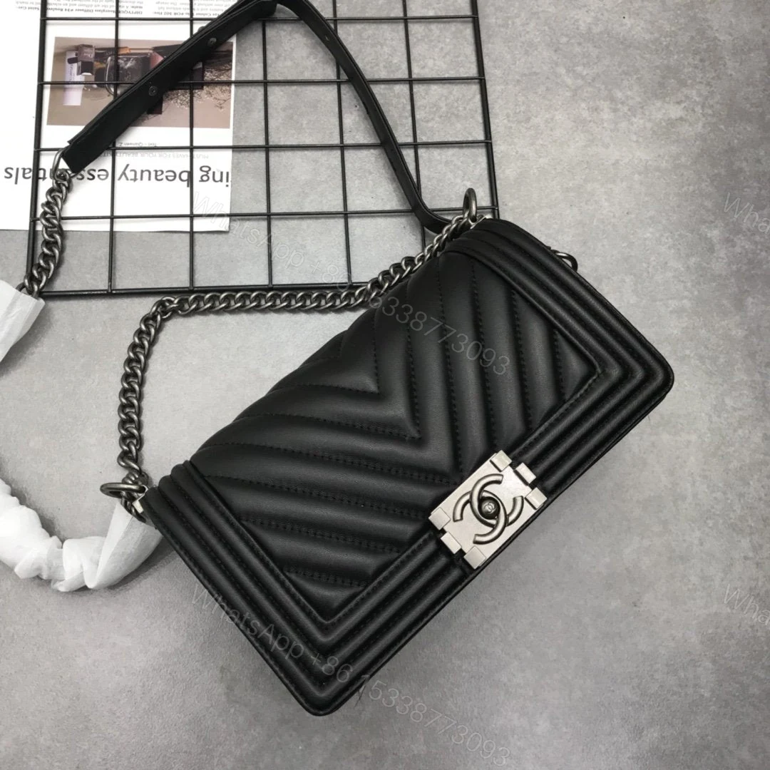 CHANEL Boy Chanel — view 1